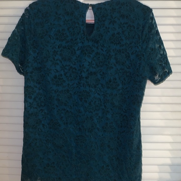 Teddi rose lace large blouse - Picture 6 of 8